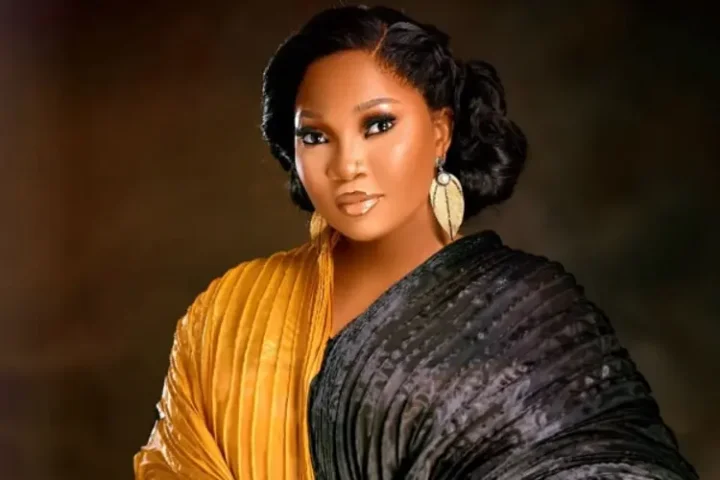 My personal life is none of your business - Jumoke Odetola warns My personal life is none of your business - Jumoke Odetola warns
