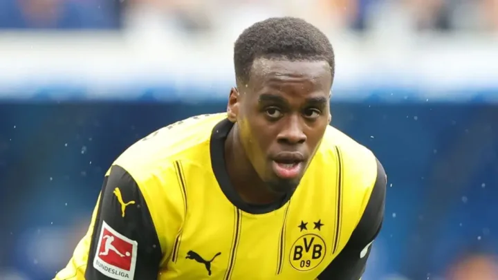 Transfer: Dortmund confirm Gittens will join Chelsea in £55m deal