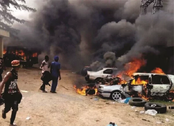 Hoodlums raze monarch's houses, vehicles in Imo.