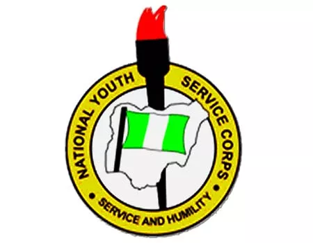 "NYSC don set me up" - Corper cries out after secondary school student stood up to him