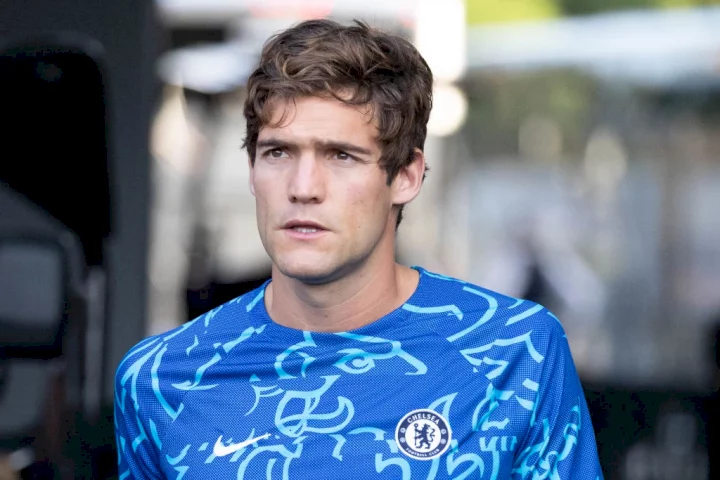 Barcelona close to signing Marcos Alonso from Chelsea for under £9m