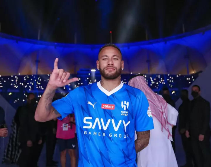 Al-Hilal unveil Neymar with huge hologram of the Brazilian's head up in the sky