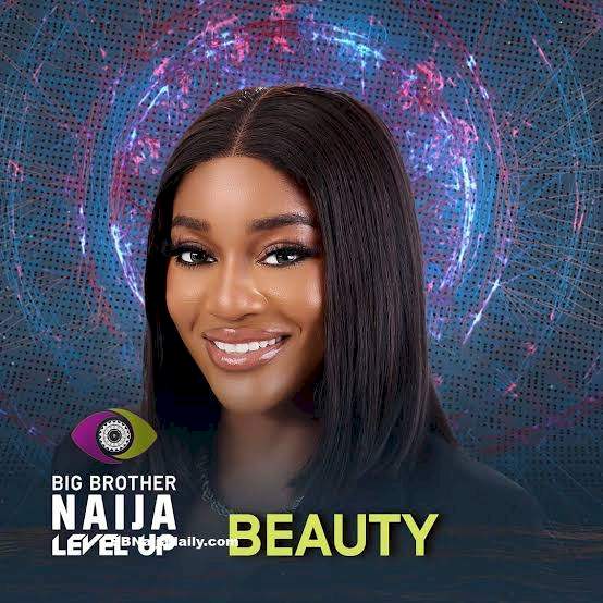 Netizens knock Beauty for pulling down Phyna's trousers in a bid to protect Groovy from her (Video)