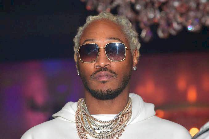Nigerians envelop Tems in prayers after American rapper, Future expressed his admiration for the singer