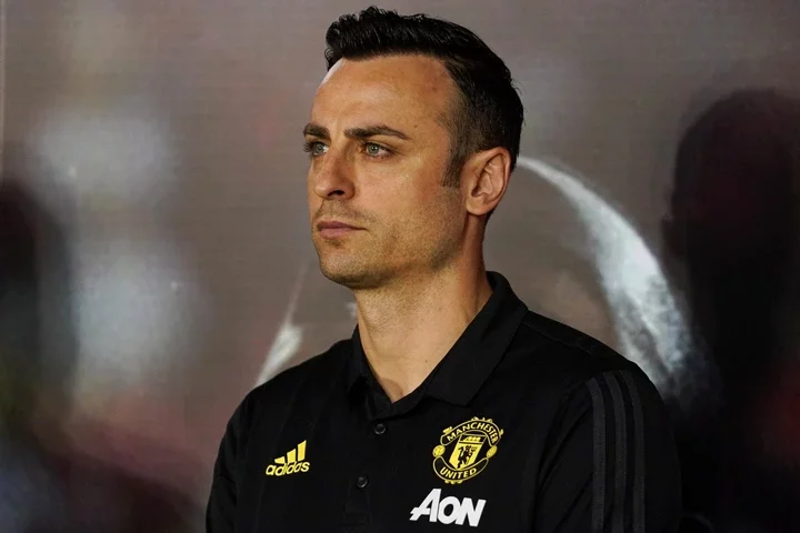 EPL: Berbatov predicts Chelsea vs Luton, Arsenal vs Fulham, Man Utd, Man City, other fixtures.