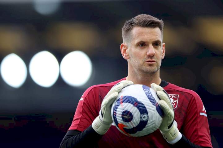 EPL: Man United agree to sign Tom Heaton