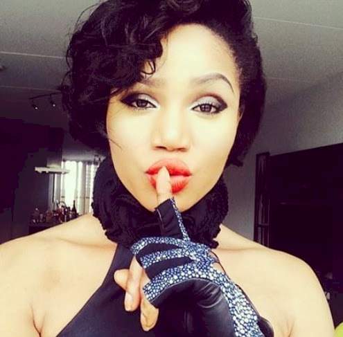 Singer Maheeda commends a follower who asked if she's still a born-again christian after sharing racy photos