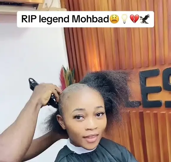 'RIP legend Mohbad' - Beautiful lady trims off her hair in honor of late singer, Mohbad (Video)