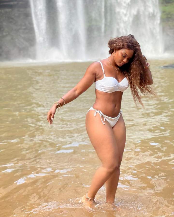 Actress, Osas Ighodaro, flaunts her curves in sexy bikini photos
