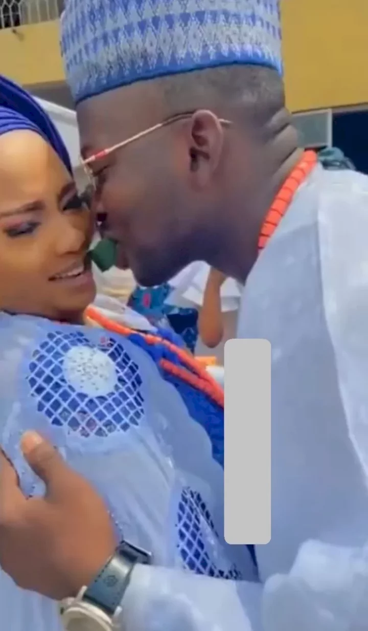 'This one don marry wrong wife' - Reactions trail wedding of lady who expressed discomfort at exchanging cake mouth-to-mouth with husband (Video)