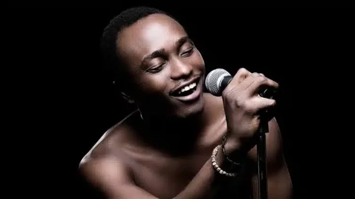 Brymo fires back at Adekunle Gold after being advised to get help