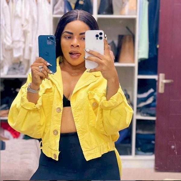 Laura Ikeji's husband surprises her with an iPhone 12 days after their children destroyed her phone (Video)