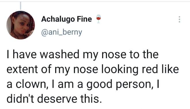 Lady who brought out her head from car window to receive 'cool breeze' in traffic, rages as 'agbero' kisses her and disappears