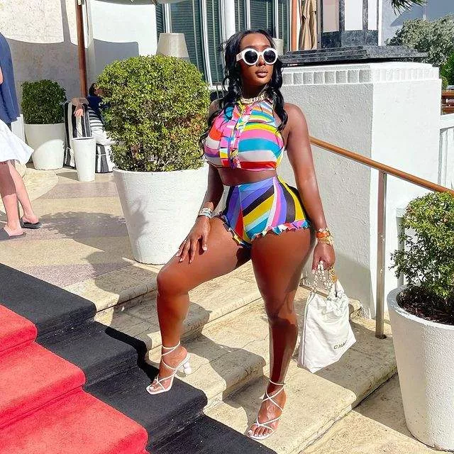 Check out eye-popping  photos of Anita Brown, the American lady claiming she is expecting a child with Nigerian singer, Davido.