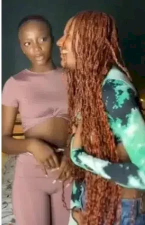 'Show belle dey una blood'- Video of Ayra Starr and younger sister causes stir online