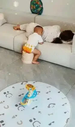 Adorable moment toddler protected his sleeping mother from falling