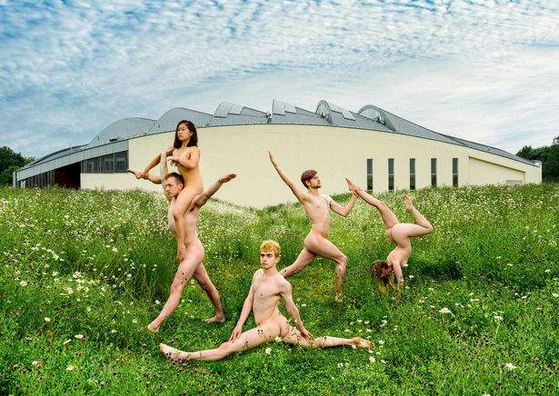 Cambridge University students strip off for racy calendar (photos)