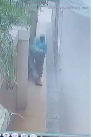 Househelp sacked after being caught on CCTV trying to suffocate her colleagues days after she was employed in Abuja (Video)