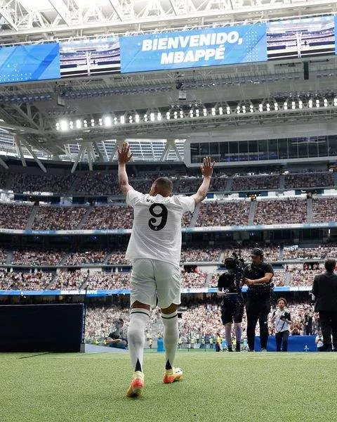 A packed Satiago Bernabeu welcomed Kylian Mbappe to Real Madrid as new player.