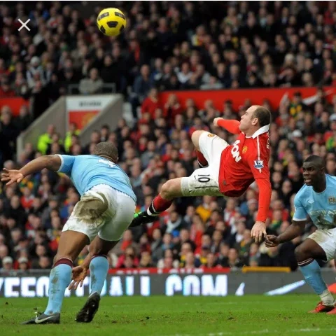 Opinion: 10 of the Best Bicycle Kick Goals in Football History