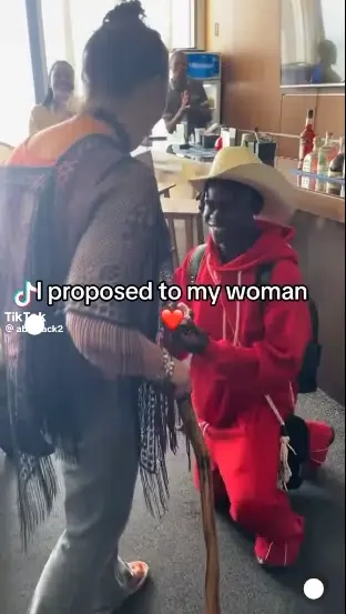 Nigerian man proposes to American partner after she landed at a Nigerian airport