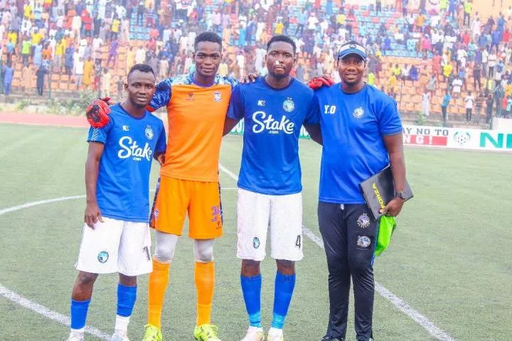 Kingdom Osayi with Enyimba crew after their game in Gombe weeks ago