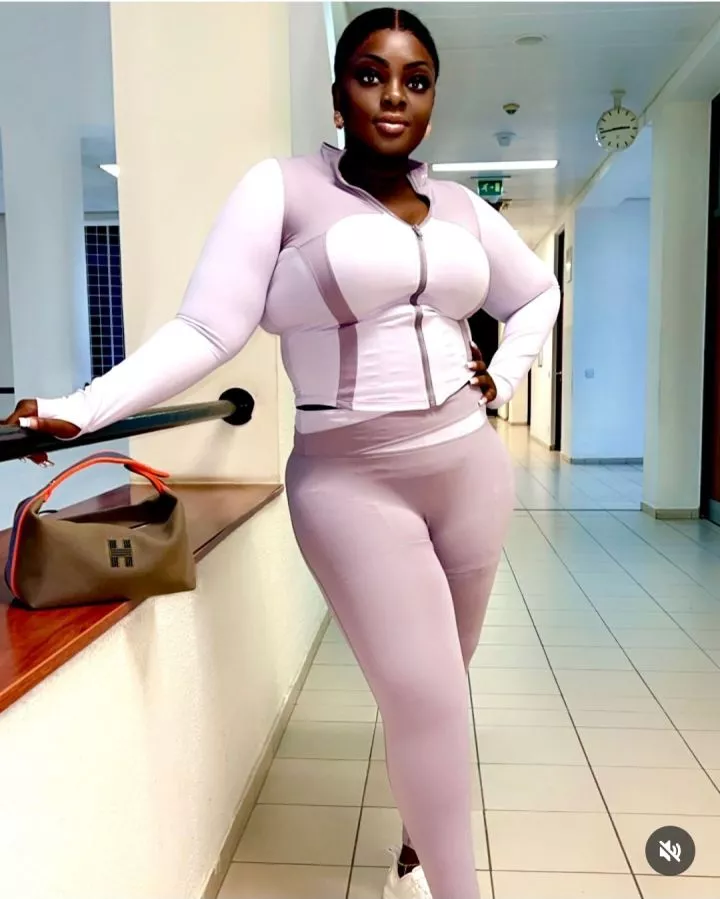 Eniola Badmus hits back as followers slam her new pictures