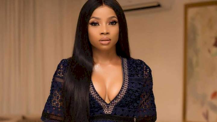 "I reject it in Jesus name" - Toke Makinwa reacts while listening to a song that goes "Don't need a man that'll give you money" (Video)