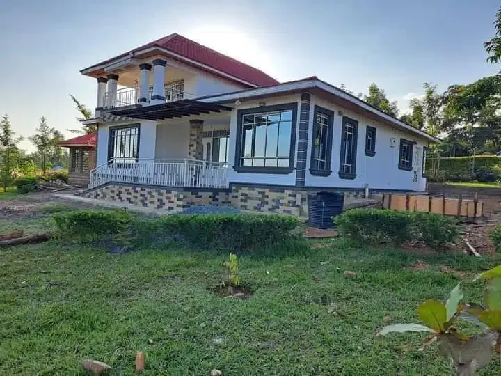 'He never set foot there' - Man dies immediately after the completion of his magnificent house