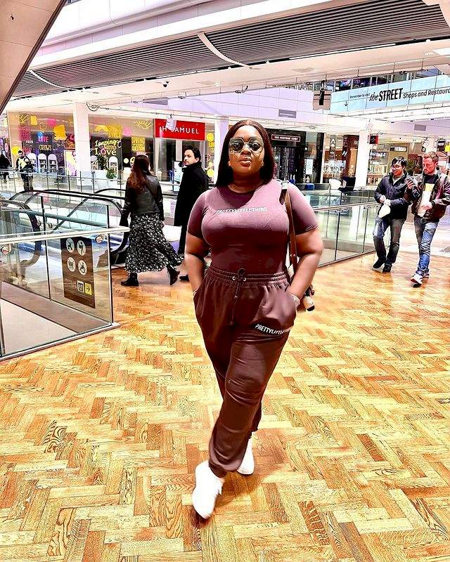 'The truth will soon prevail about what happened between you and Eniola Badmus' - Funke Akindele dragged over post on fake friends
