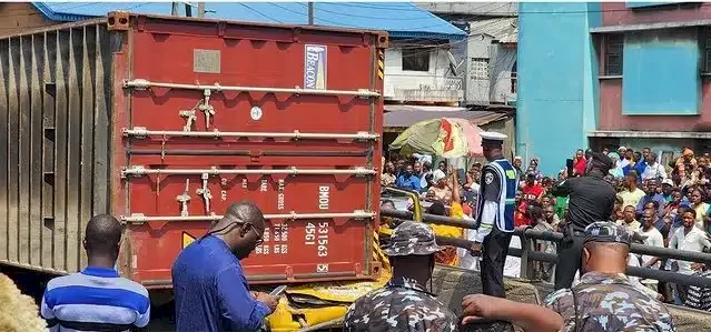 Nine dead, one rescued as container falls on a bus in Lagos (Video)