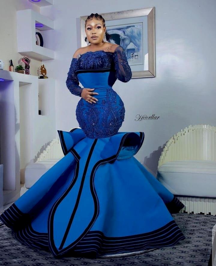Actress, Ruth Kadiri threatens to drag her friends mercilessly against supporting politicians