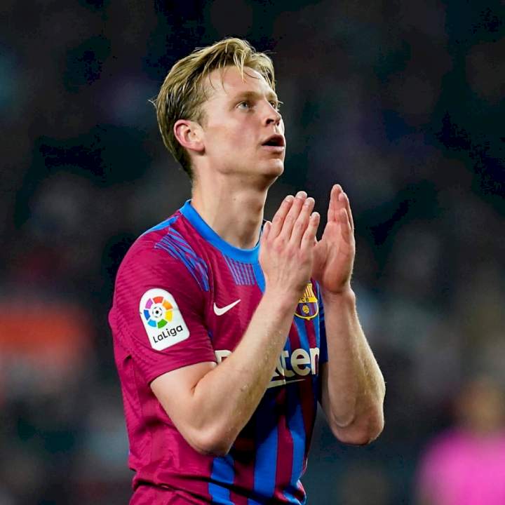 EPL: Man Utd warn Barcelona over De Jong transfer