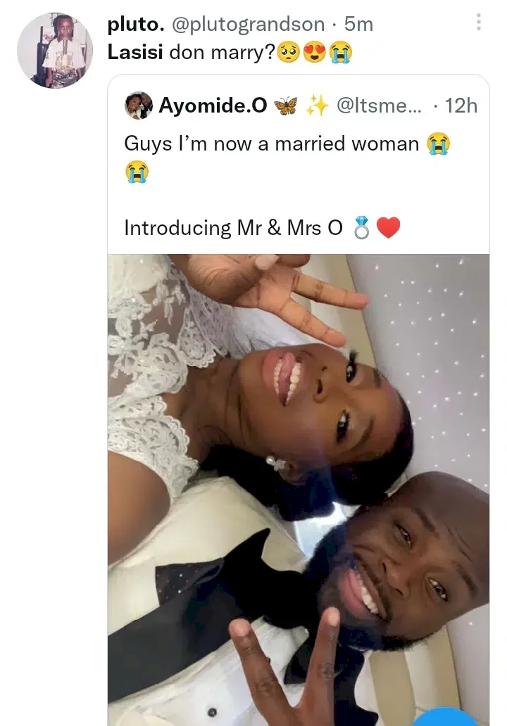 'Him don marry?' - Confusion as Lasisi Elenu's lookalike surfaces online (Photo)