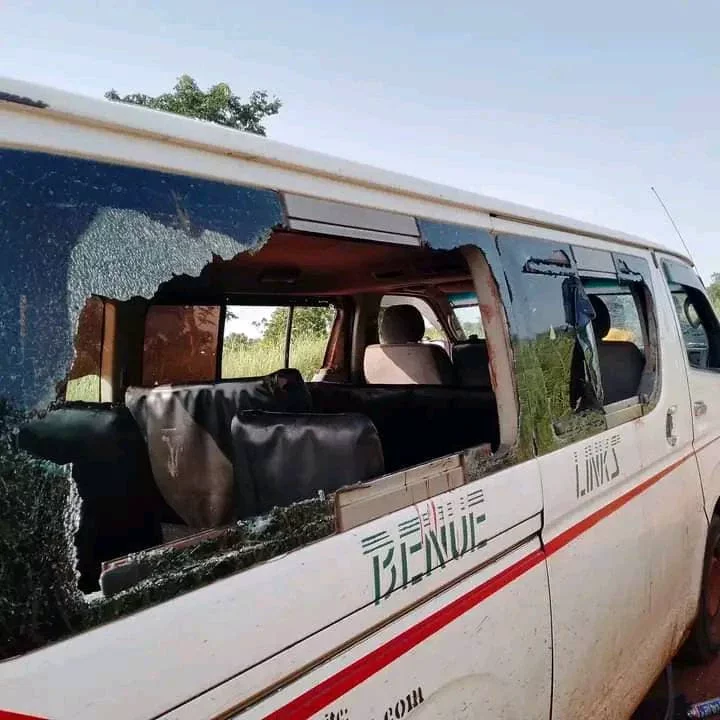 BREAKING: Suspected herdsmen hijack fully loaded Benue Links bus, butcher passengers