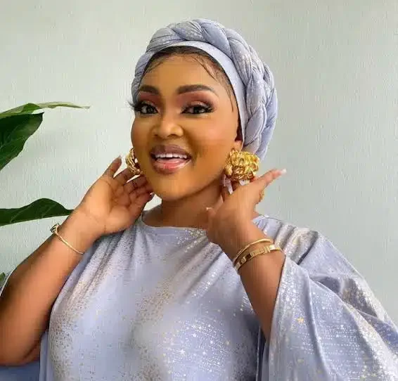 'Give me a befitting Indian name' - Mercy Aigbe begs fans as she stuns in beautiful Indian outfit, wows many