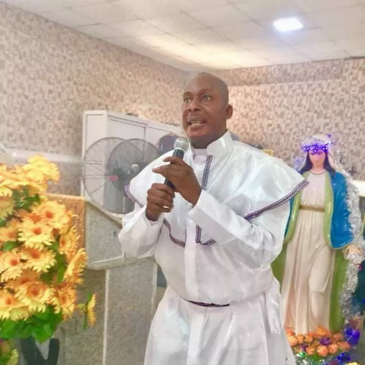 'If you're in a glass house, don't throw stones' - White garment church cleric, Prophet Gabriel Evans tackles Pastor David Ibiyeomie (Video)