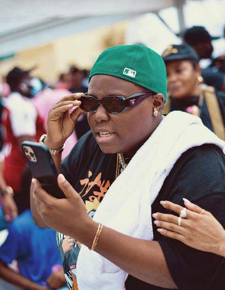 Moment Teni gifts man N500k during an event (Video)