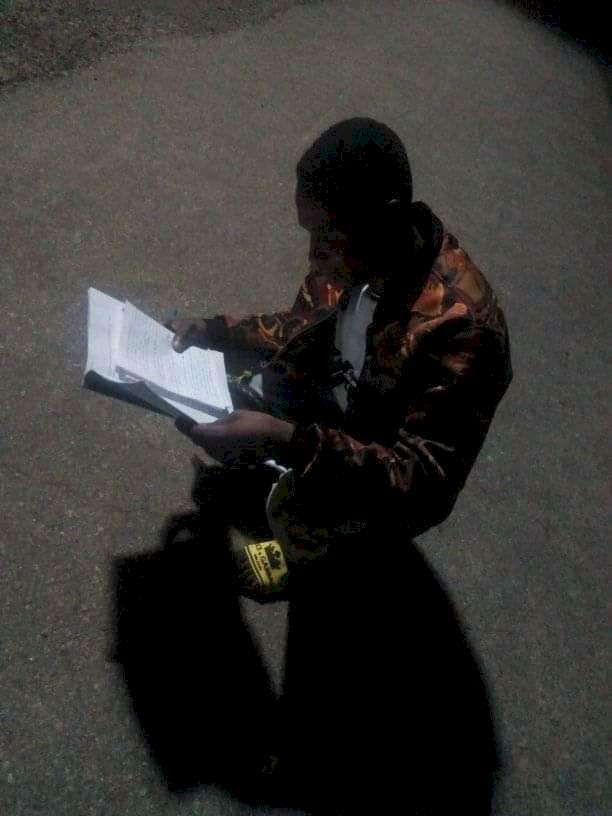 Bauchi Poly students spotted studying under streetlights ahead of exams