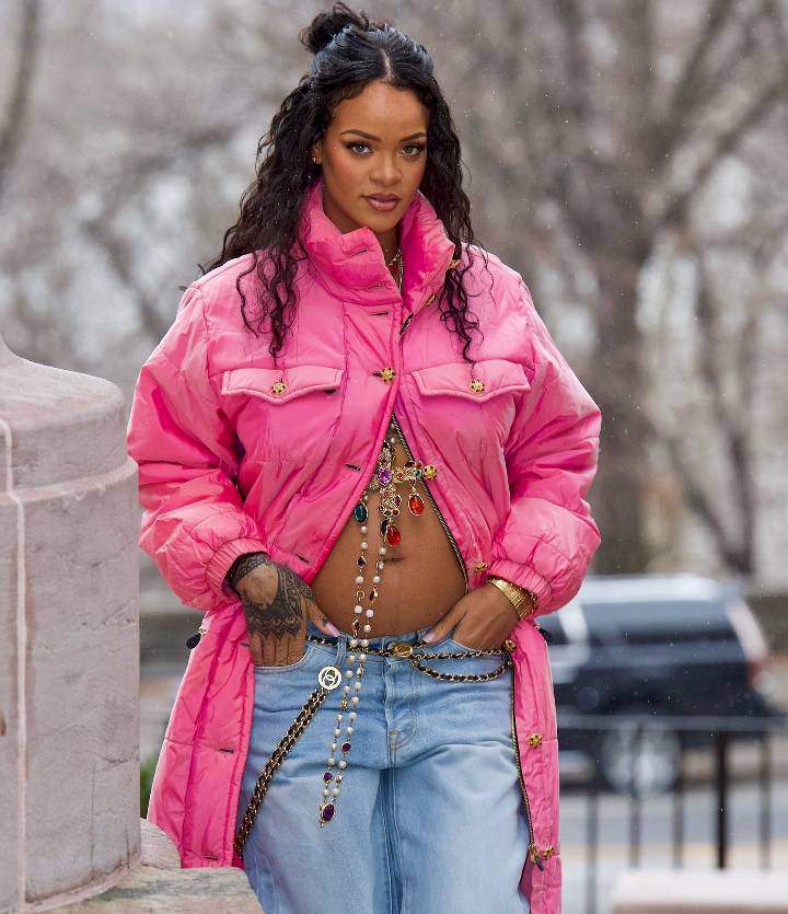 Rihanna is pregnant, expecting her 1st child with boyfriend A$AP Rocky [Photos]