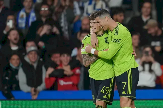 Real Sociedad's mascot mocks Cristiano Ronaldo after Manchester United failed to finish top of their Europa League group