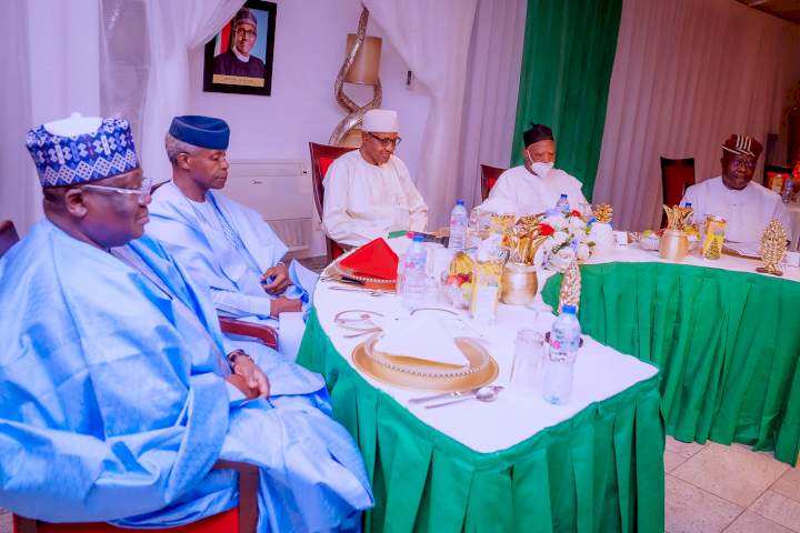 Nigerians kick as President Buhari hosts APC leaders to dinner hours after Owo church massacre