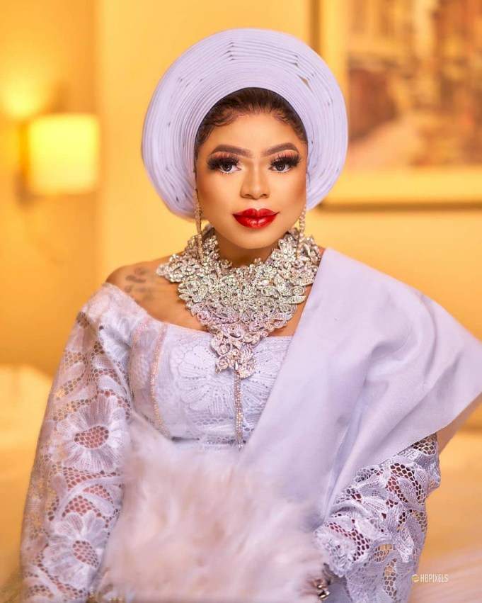 "This one don knack Bob nyansh" - Nigerians react to Bobrisky's conversation with Samklef