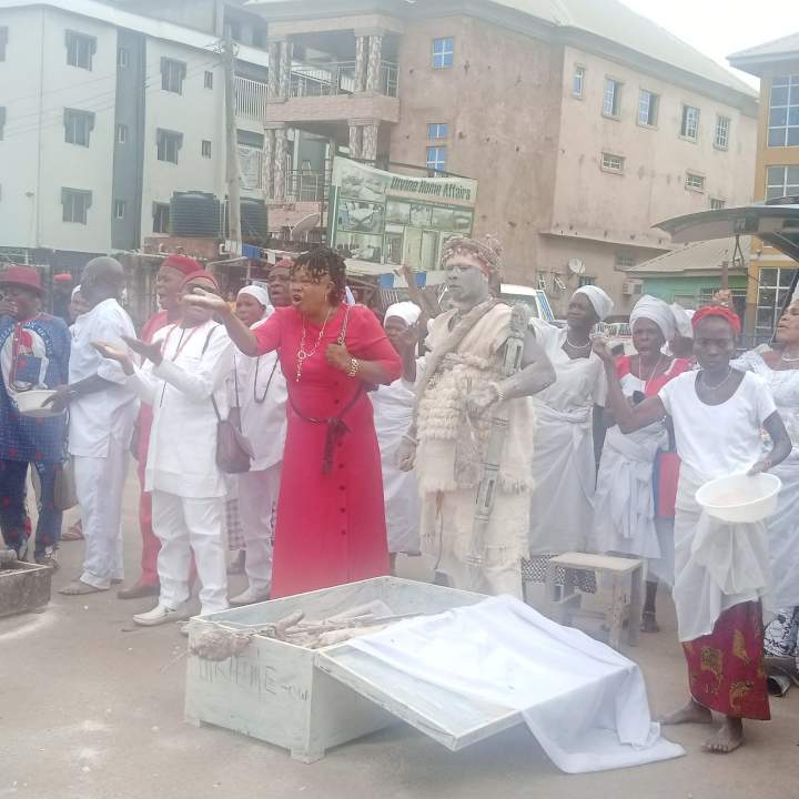 Delta community places curses on cultists and kidnappers (photos)