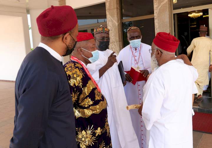 President Buhari receives Igbo leaders in the statehouse (photos)