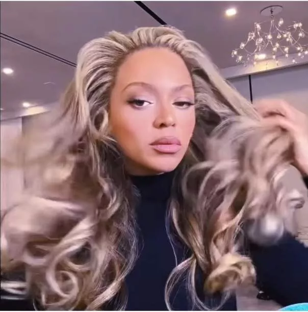 Beyonce shows off her natural hair to rubbish accusations of wearing a blonde wig