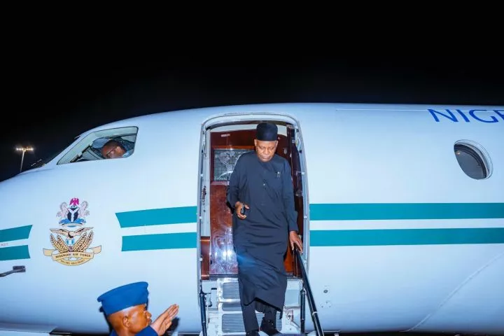 Shettima cancels Samoa trip mid-way as 'foreign object' hits his plane and damages cockpit windscreen