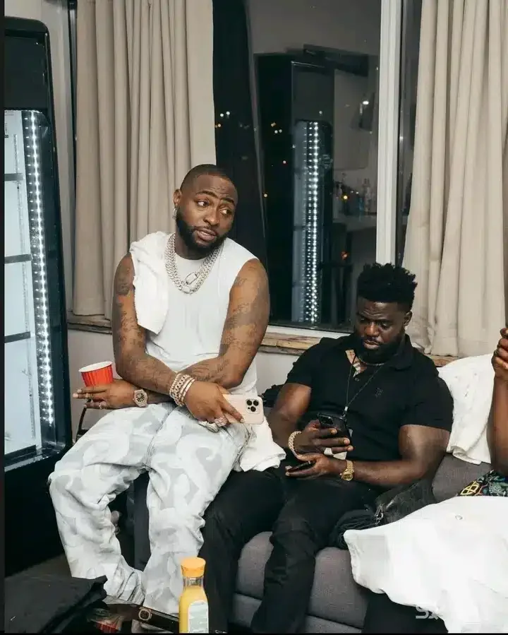 Davido gifts his aide a range Rover as birthday gift