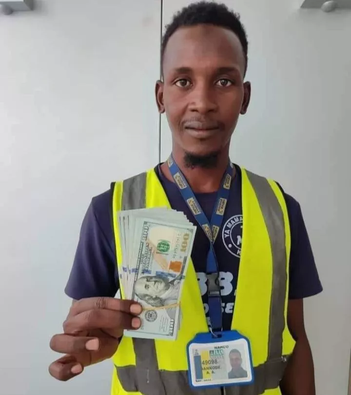 Kano airport cleaner returns $10,000 found in aircraft