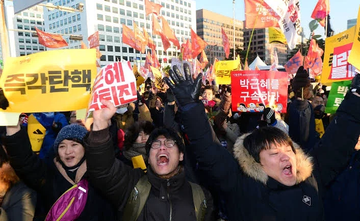 Protests As South Korea Considers Supplying Weapons to Kyiv Amid North Korean Threats